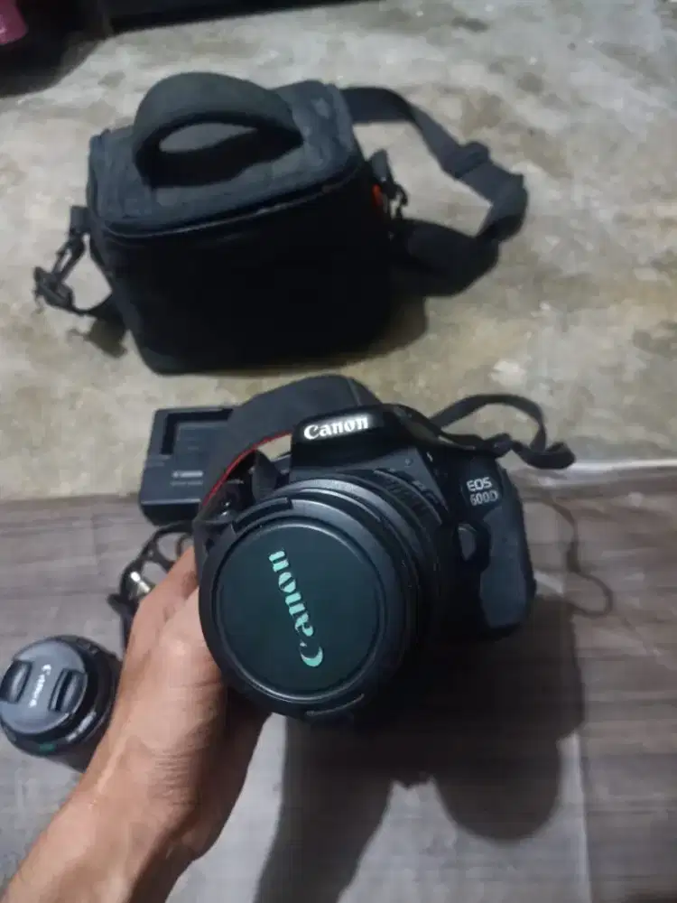 DSLR CANON 600D (Fullset)