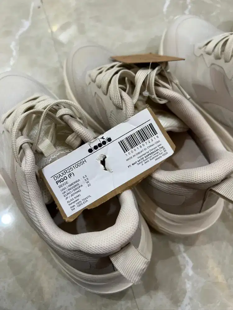 Sepatu Diadora Pigo women beige