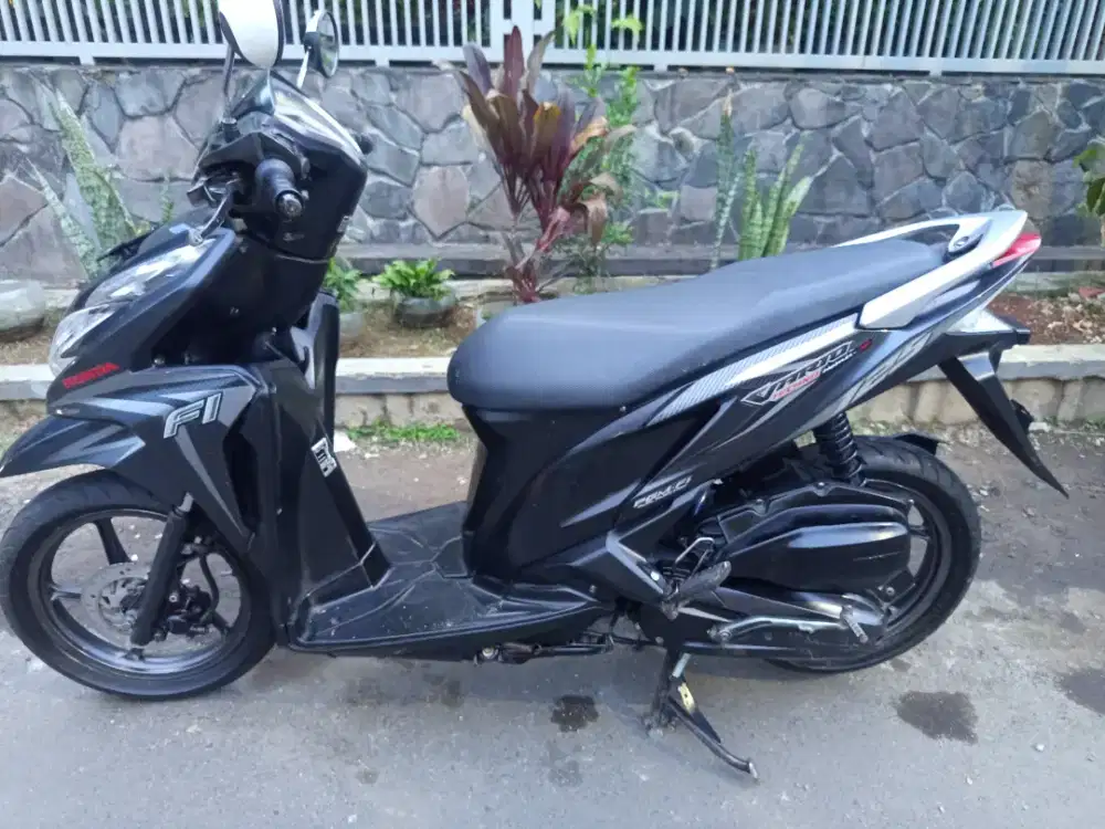 Jual vario 125 kzr th 13 ORI mulus