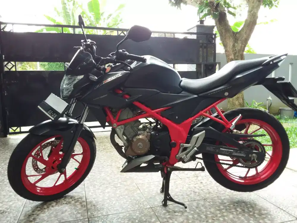 Honda CB 150 R Streetfire Istimewa