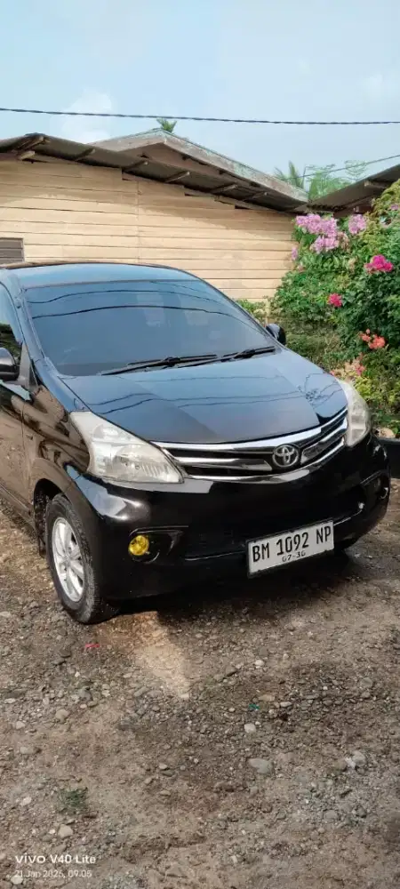 Toyota avanza G 2014