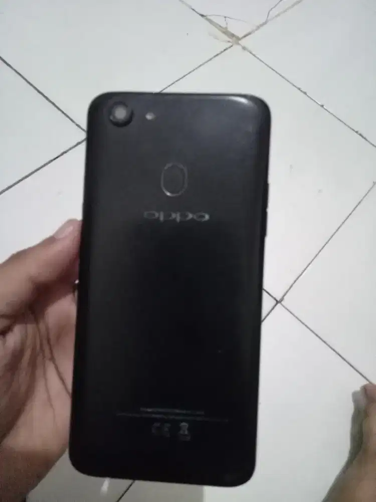 Oppo F5 ram 4/64 (resmi)