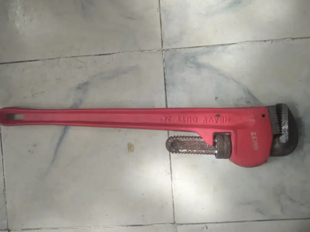 kunci inggris pipa heavy duty 24 inch