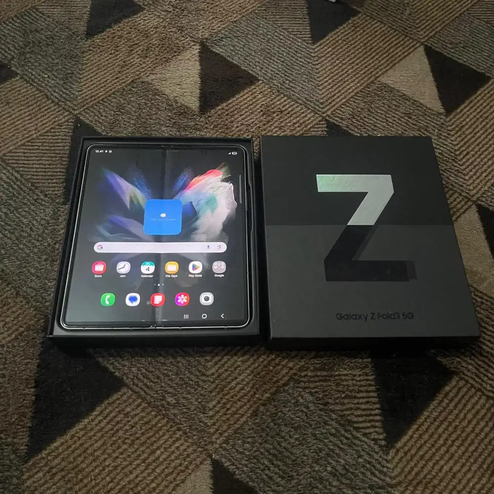 SAMSUNG FOLD 3 12/512 GB SEIN