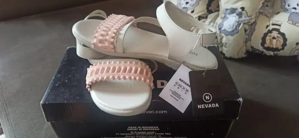 MURAH MERIAH MASIH BARU SENDAL NEVADA UK 32