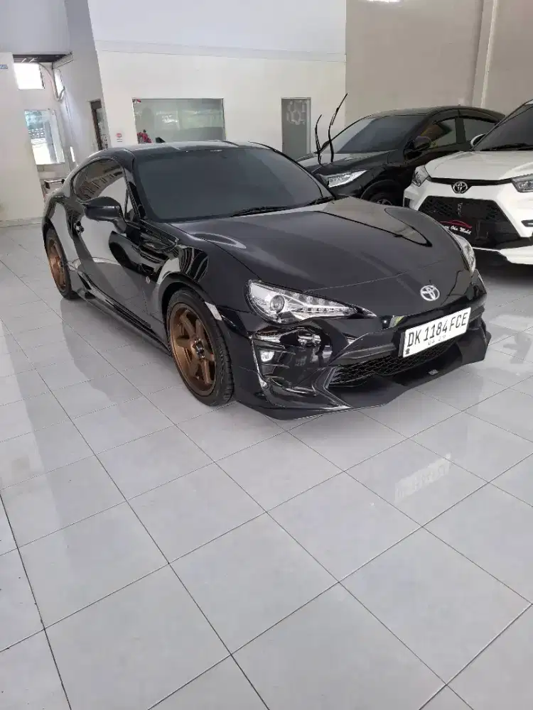 Toyota ft 86 sport hitam 2019