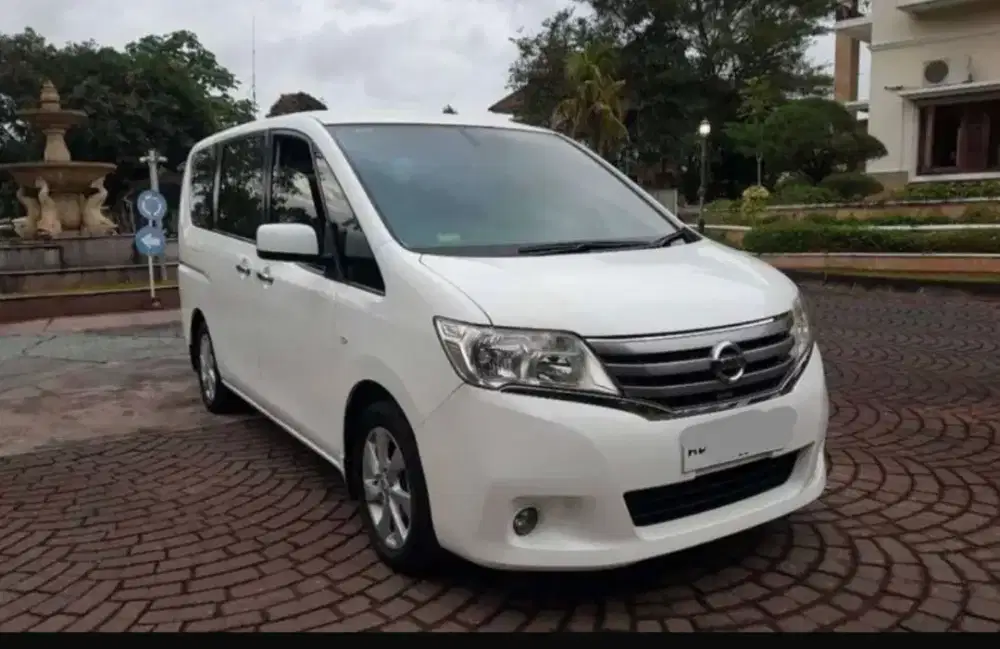 Nissan serena matic / automatic
