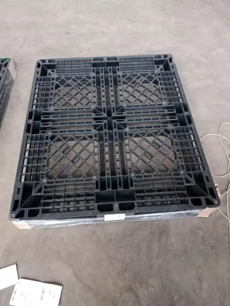 Palet plastik baru tahan