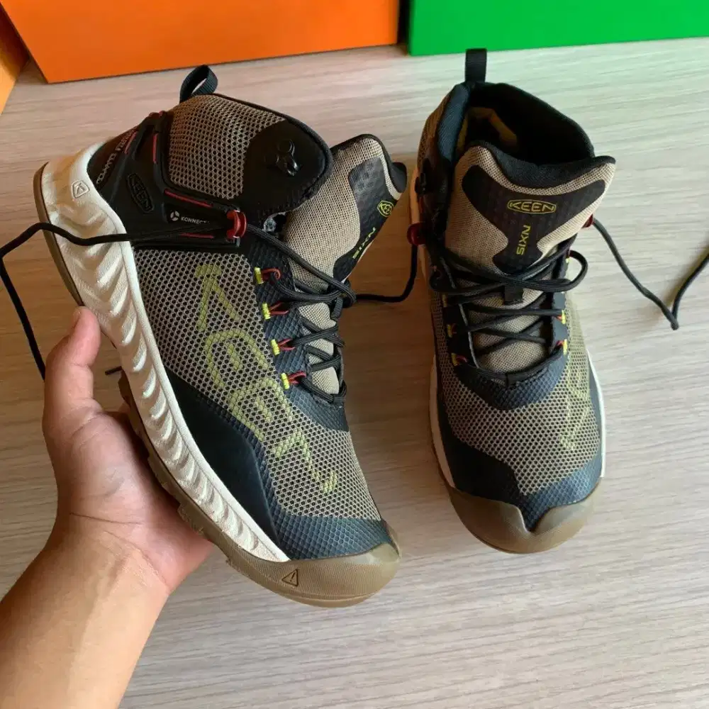 Keen Men's NXIS EVO Mid Waterproof Sepatu Boots Outdoor Original 42