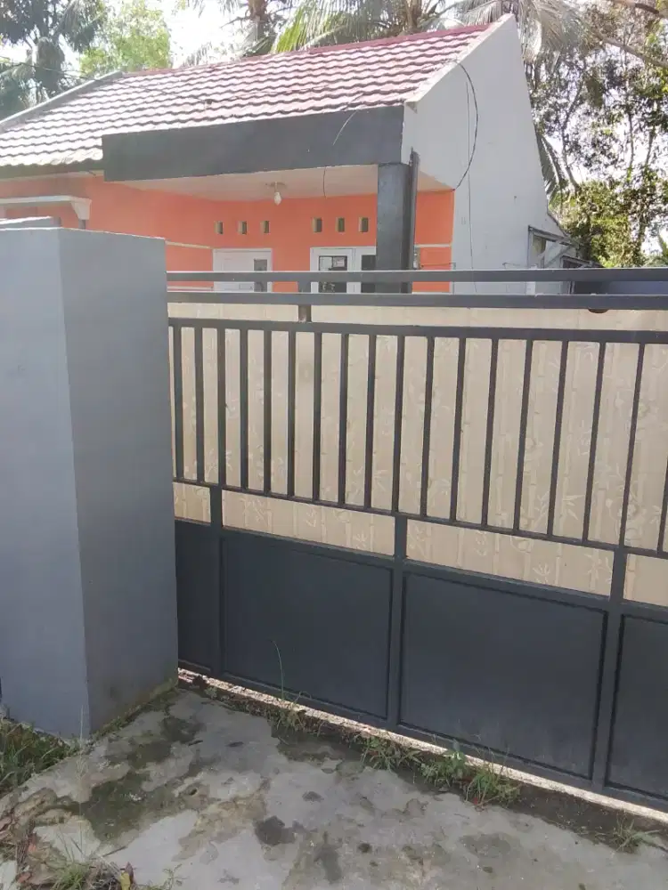 Disewakan/ Di Jual Rumah