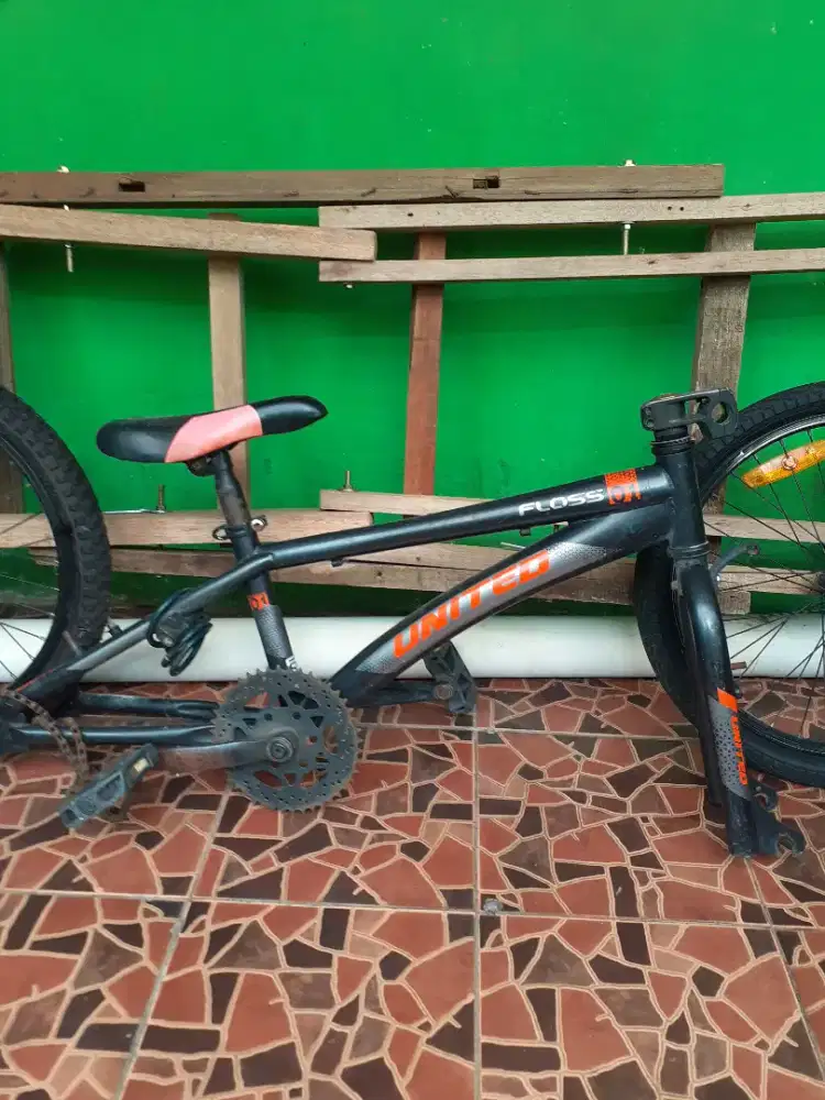 Sepeda bmx bekas kondisi msh bagus