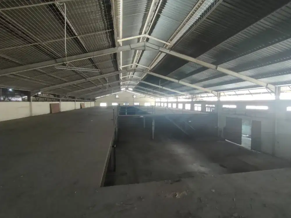 Gudang siap pakai 2 lantai bisa kontainer di pluit karang karya