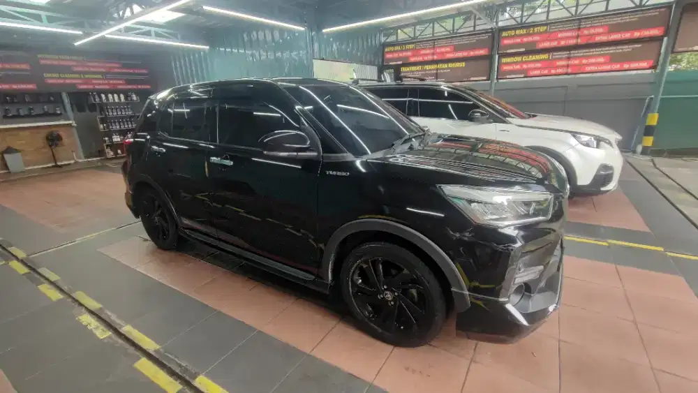 Toyota Raize 1.0 Turbo GR Sport TSS CVT AT Hitam Full Ori