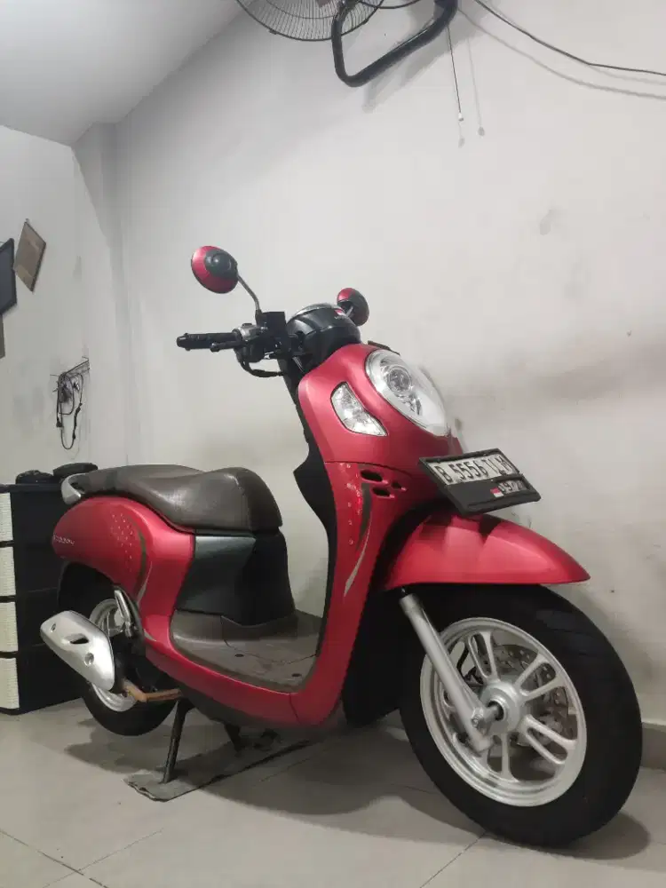 Scoopy Keyless 2022 / 2023 Gratis Balik Nama Mulus Plat Jakarta ABBA