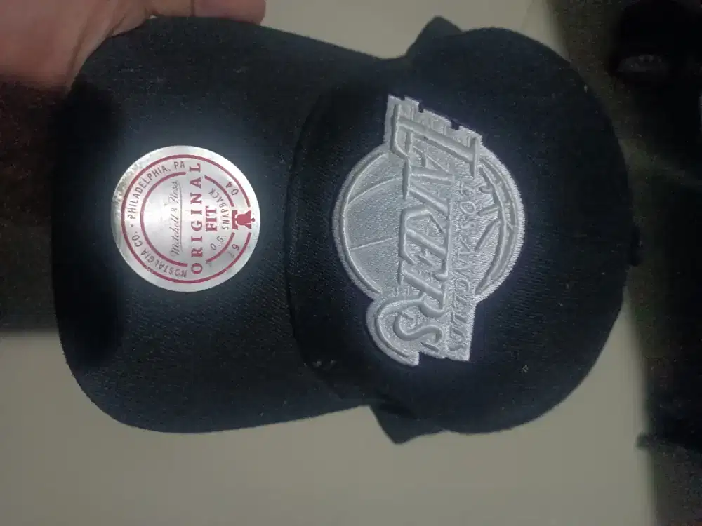 Di jual 2 topi kondisi good