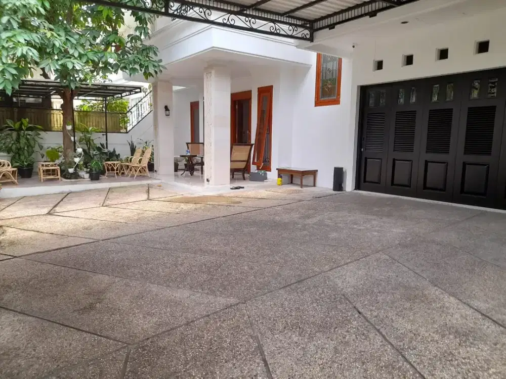 Dijual Rumah Siap Huni di Pondok Indah Jakarta Selatan