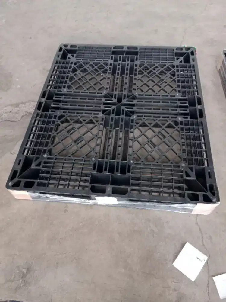 Pallet plastik bekas grosir