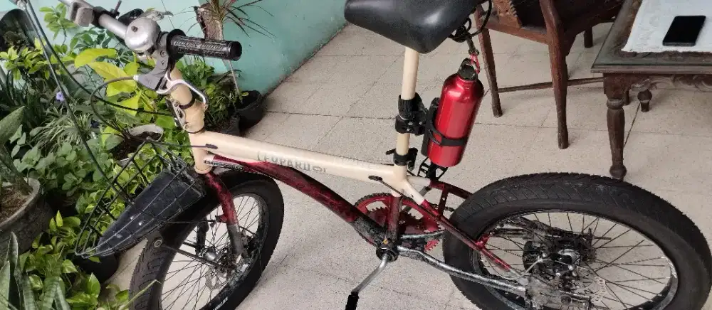 Sepeda pancal karya sendiri tanpa merk