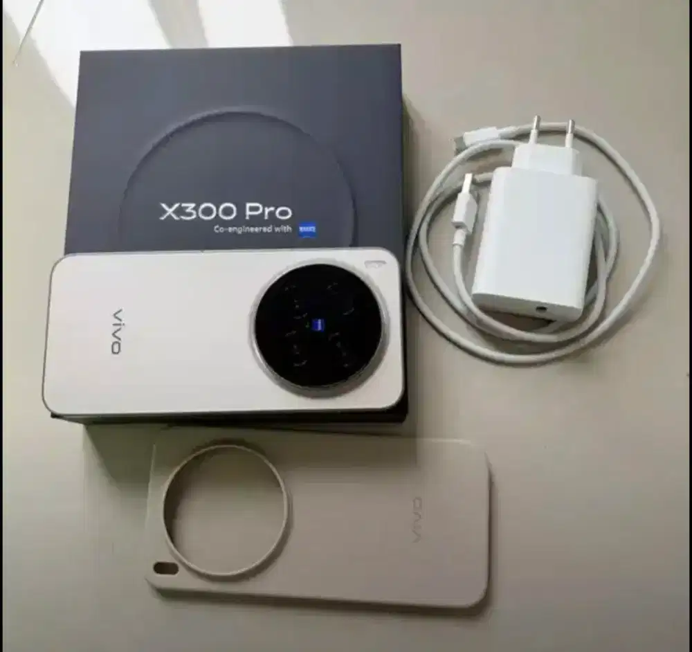 Vivo X300 Pro ram 16/512
