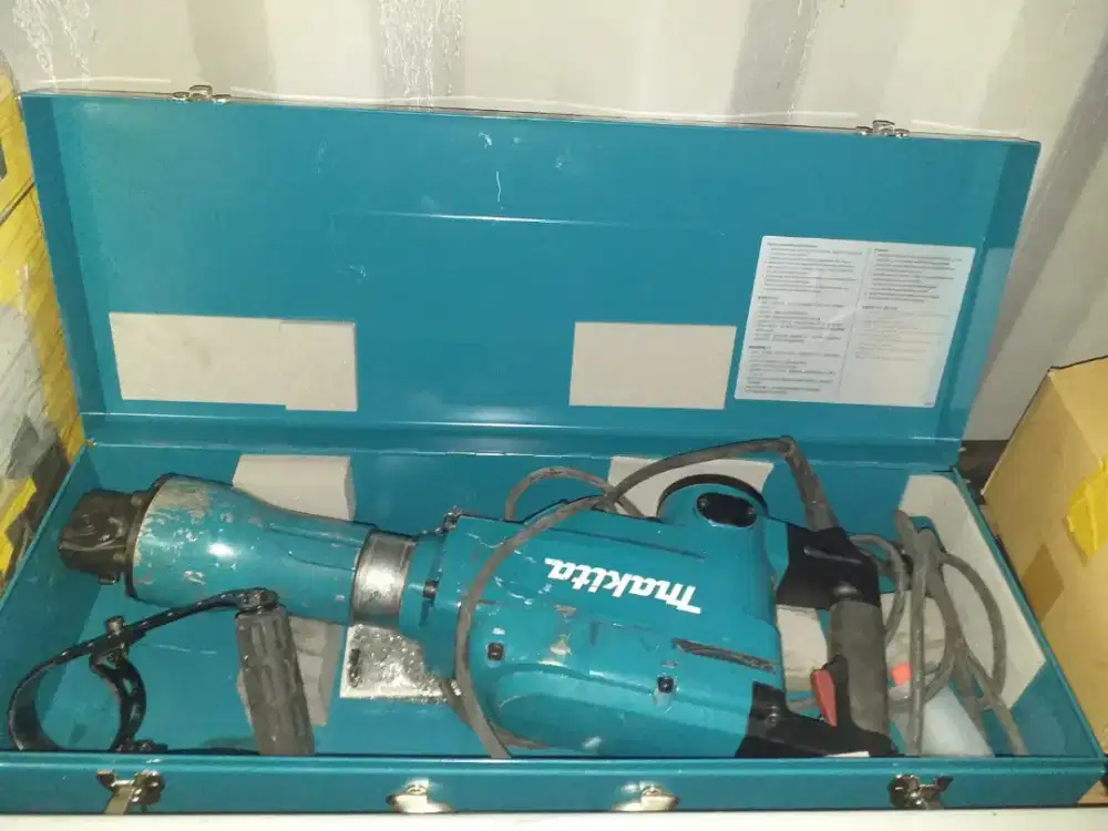 Jack Hammer Makita HM 1306
