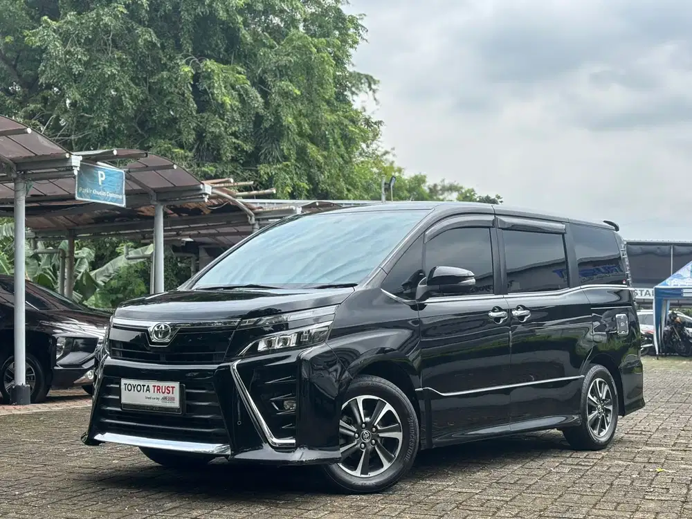 Toyota Voxy 2018 Bensin