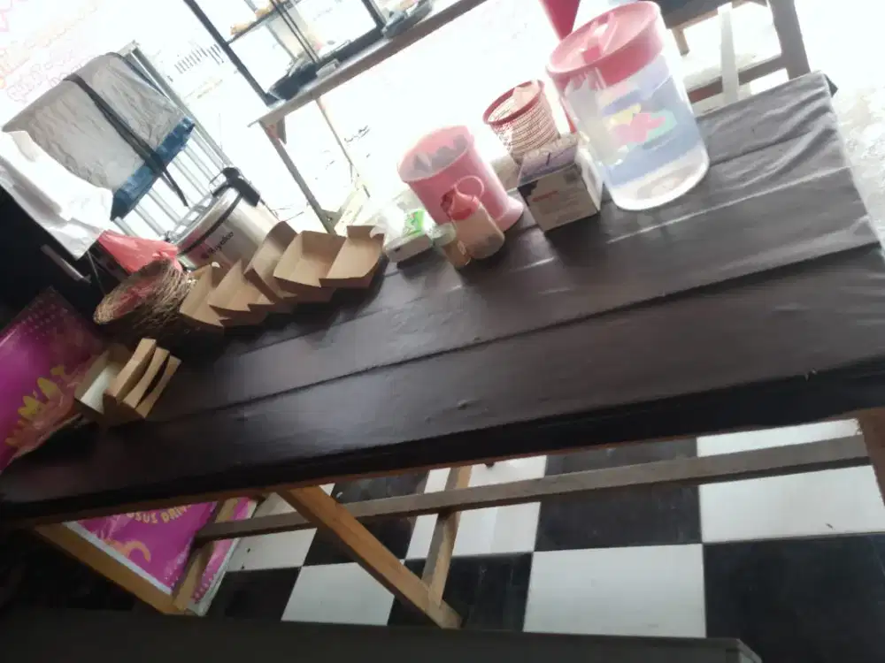 Dijual meja kayu bekas warung nasi
