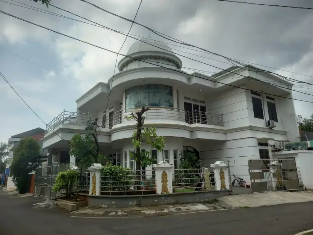Rumah 2 Lantai Hook di Taman Pulo Gebang, Cakung Jakarta Timur – Security 24 Jam, Jalan Lebar