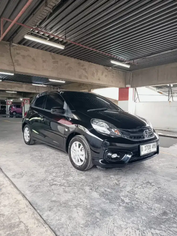 Honda Brio E Tahun 2017 automatic Hitam Metalik