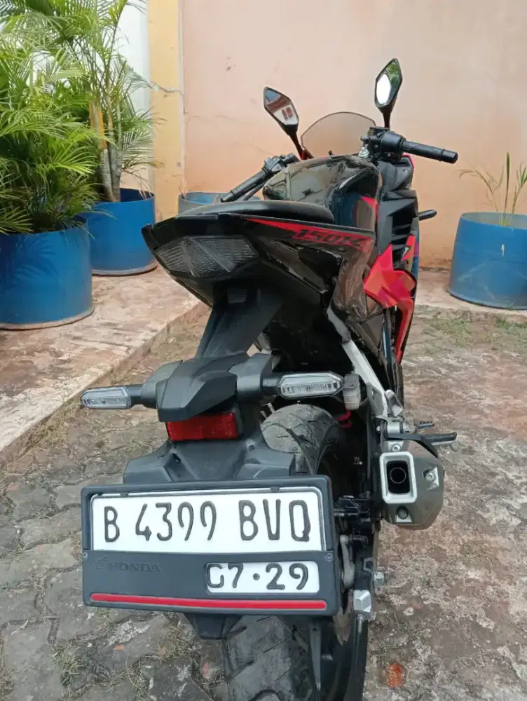 Promo DP 500 Honda CBR 150 R Tahun 2019