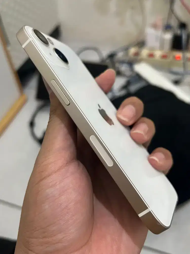 iPhone 13 no minus
