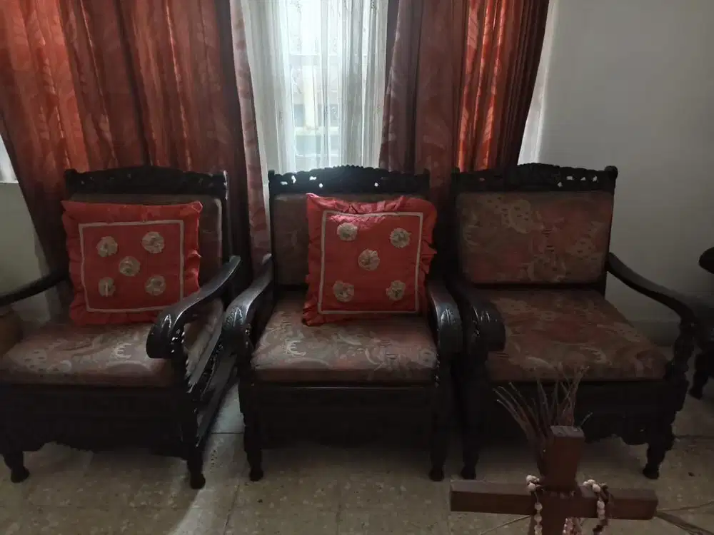 DIJUAL CEPAT ALL IN (BORONGAN)FURNITURE KAYU JATI (DAPAT BONUS)
