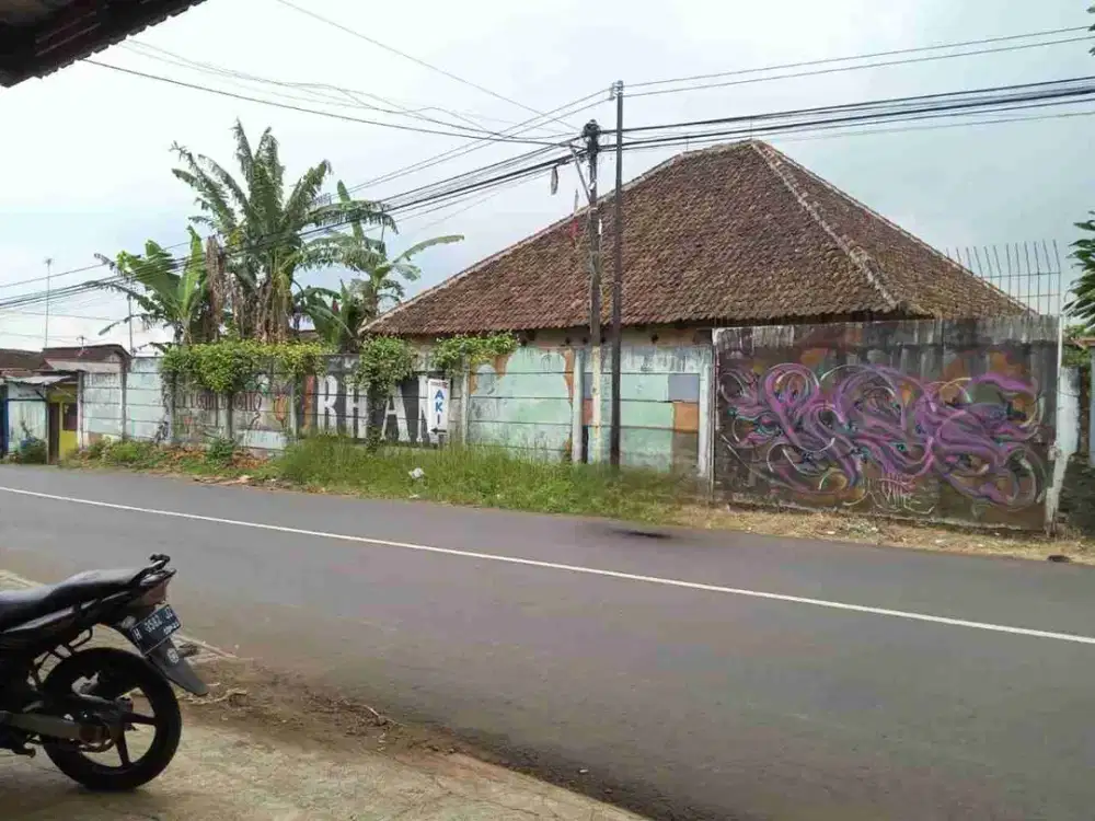 Tanah komersial Sukorejo