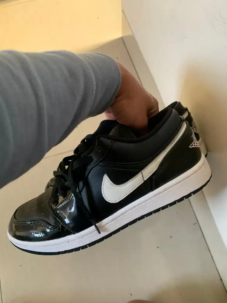 Nike Jordan black size 44 / 28 cm