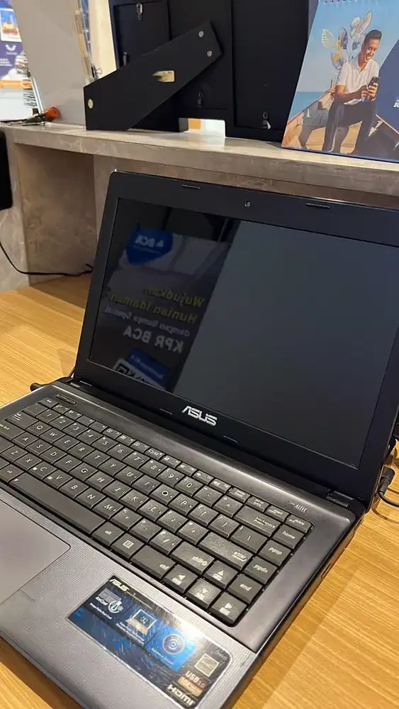 DIJUAL LAPTOP ASUS MURAH KEADAAN BAIK CUMA LEMOT SAJA