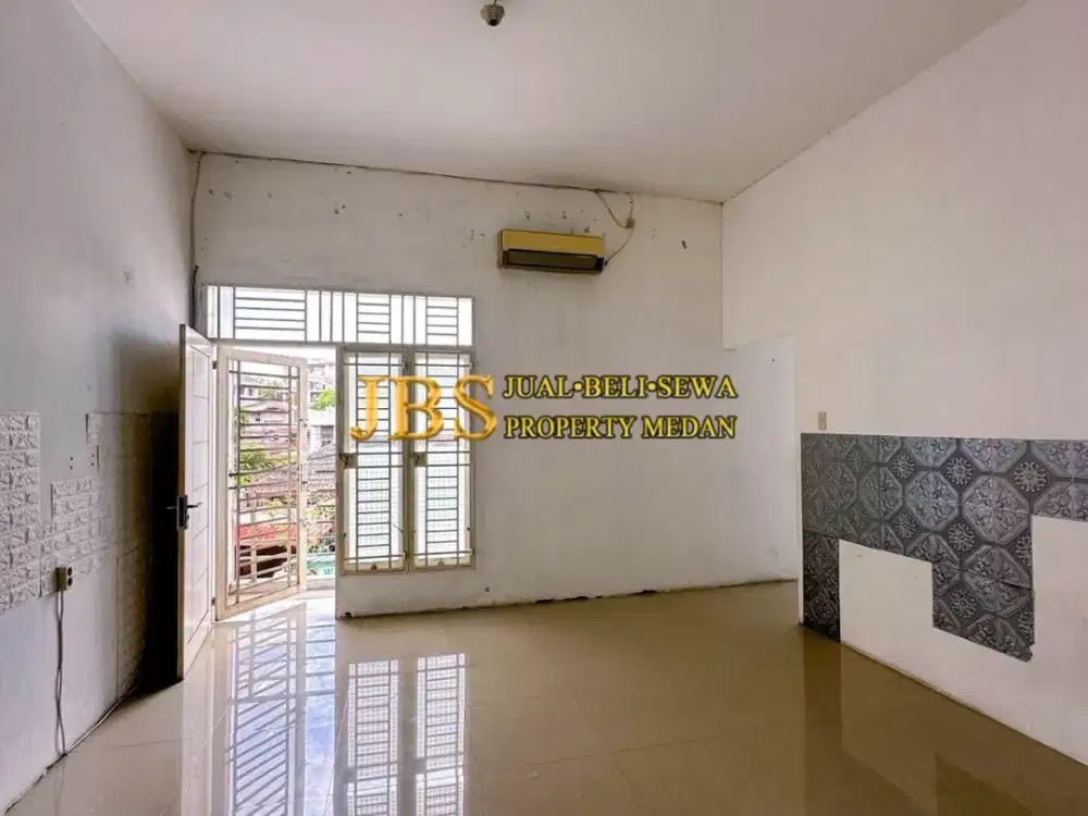 Dijual Rumah di Jalan Nangka/Jl. Adam Malik - Medan Kondisi Siap Huni