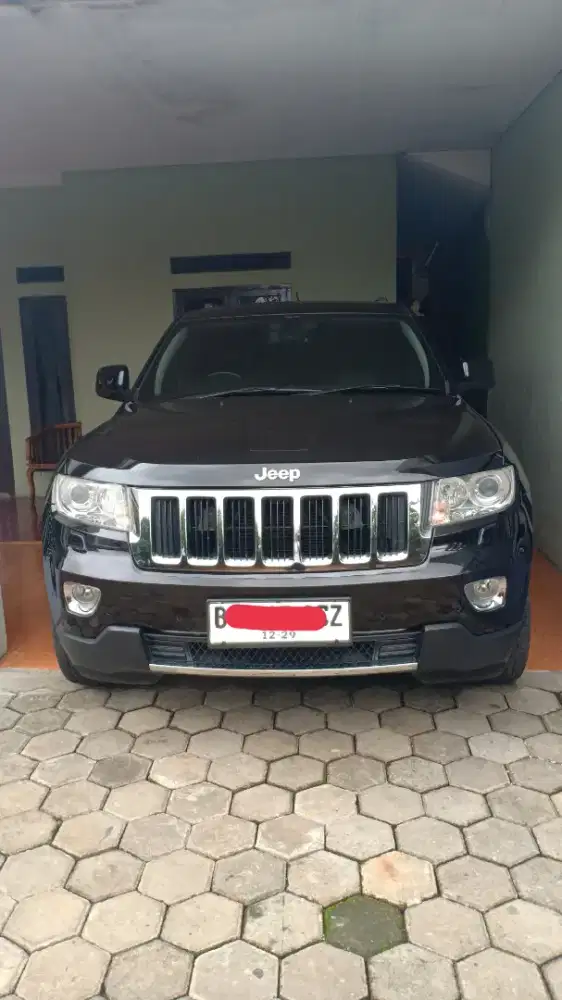 Cherokee 3.6 tahun 2012