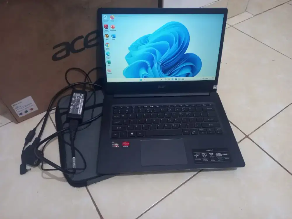 Laptop acer aspire3 ryzen 3