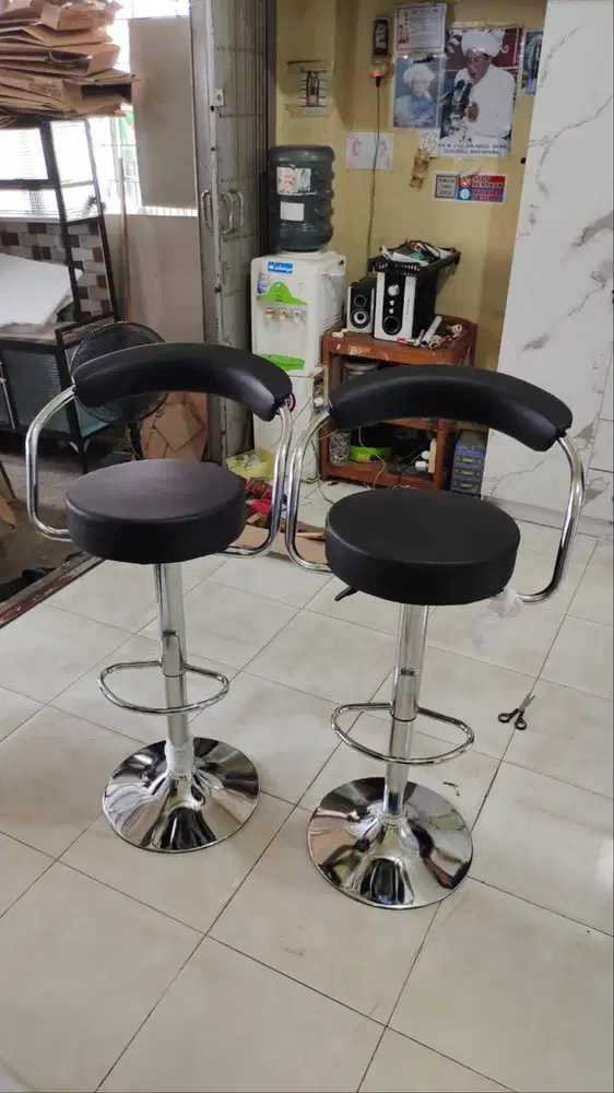 Kursi Bar Cafe Dapur Serbaguna