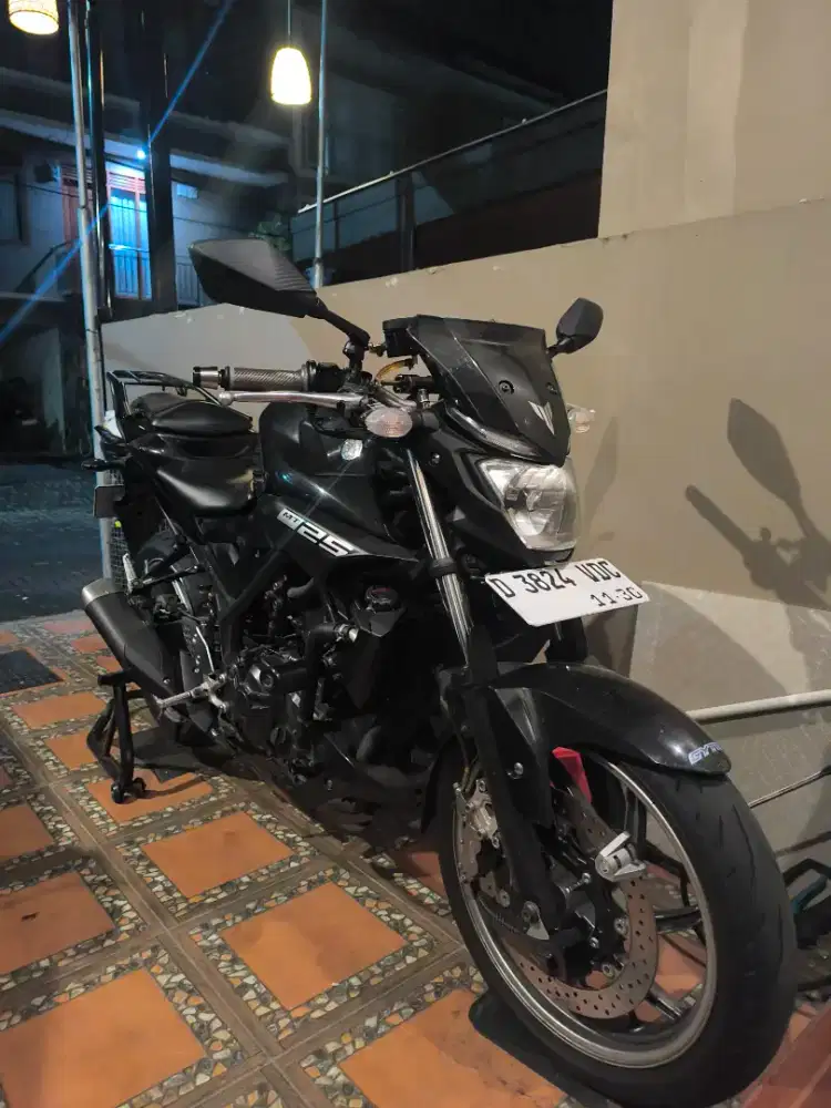 Yamaha MT-25 2015 Hitam mulus siap touring