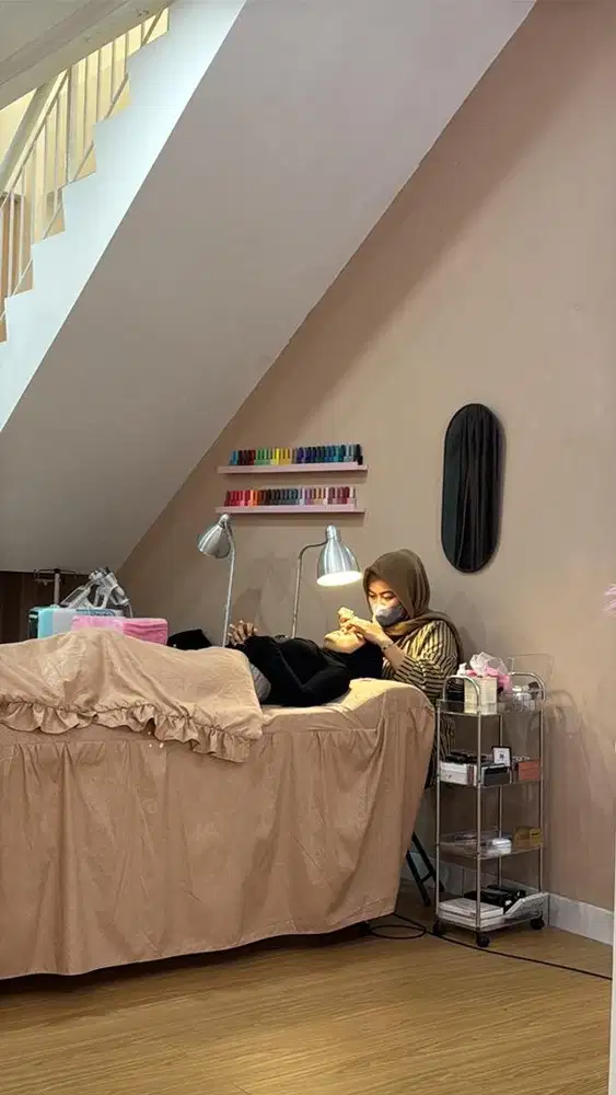 Dicari beautician eyelash dan nail