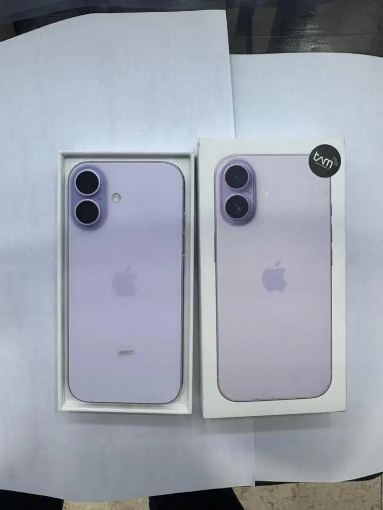 Iphone 17 256gb resmi ibox grs on okt2026 mulus like new