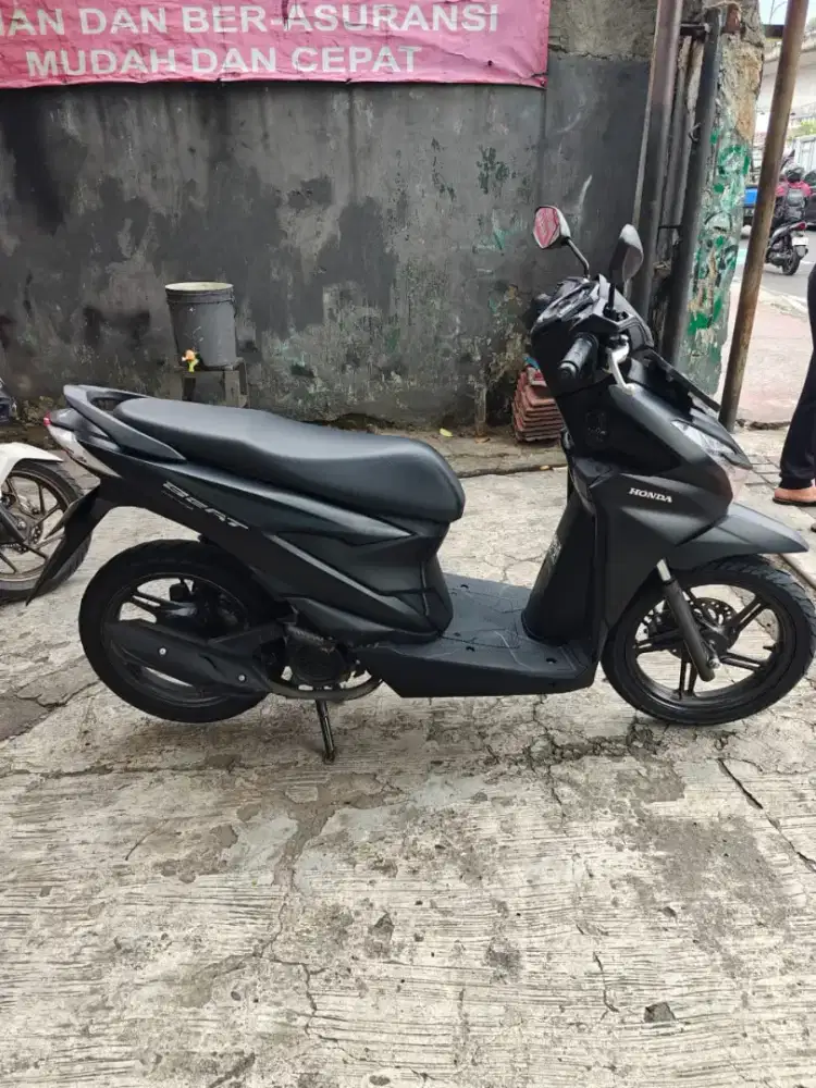 Beat smartkey 2025 km 4rb dp 1jt kih dckea