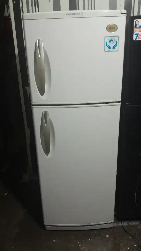 Kulkas LG expres cool