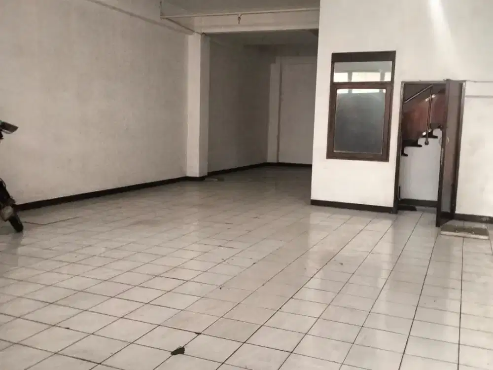 Disewakan Ruko Lantai 1 Siap Huni di Main Road Pasirkoja, Bandung Ref.04784