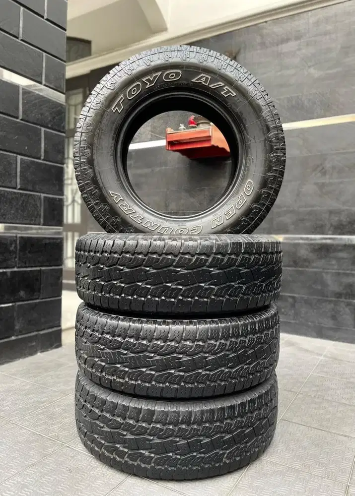 265 70 17 Toyo Open Country A/T II Pajero Sport Fortuner Prado Triton