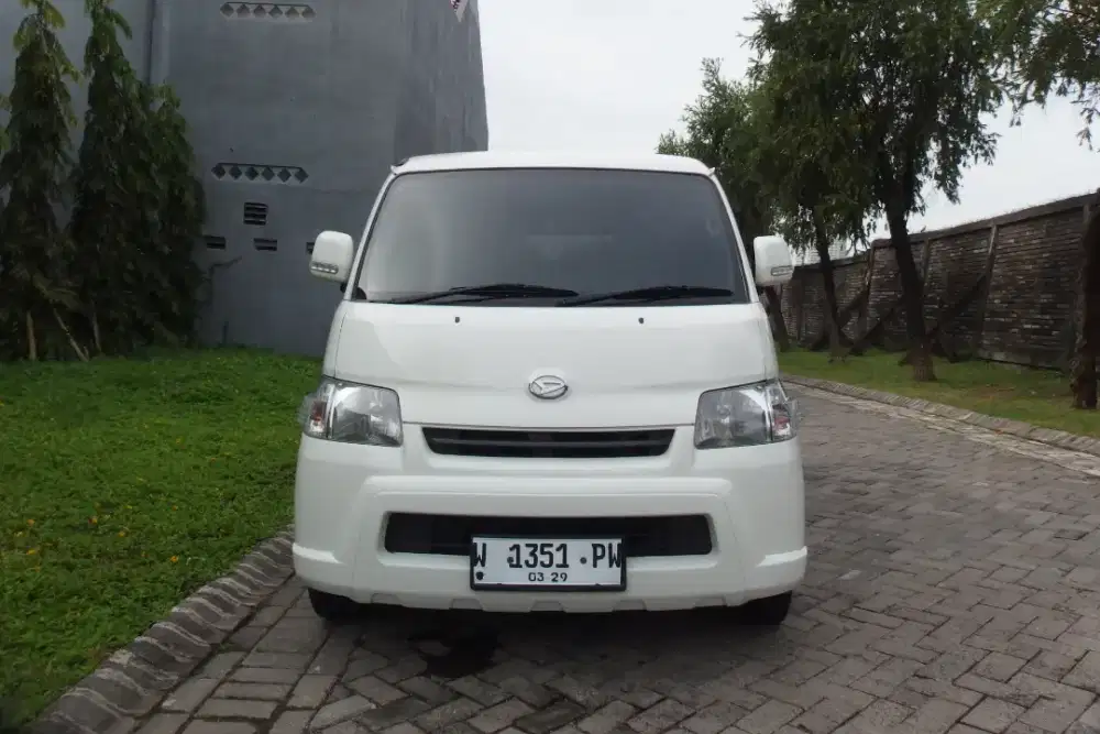Daihatsu grandmax 1.3 manual 2014 pintu bagasi buka atas