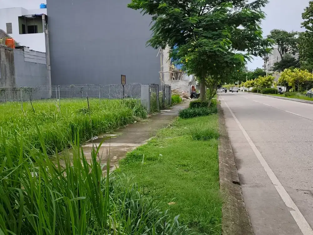Disewakan Tanah Kavling di Jalan Utama Metland Puri Luas 300M Siap bangun