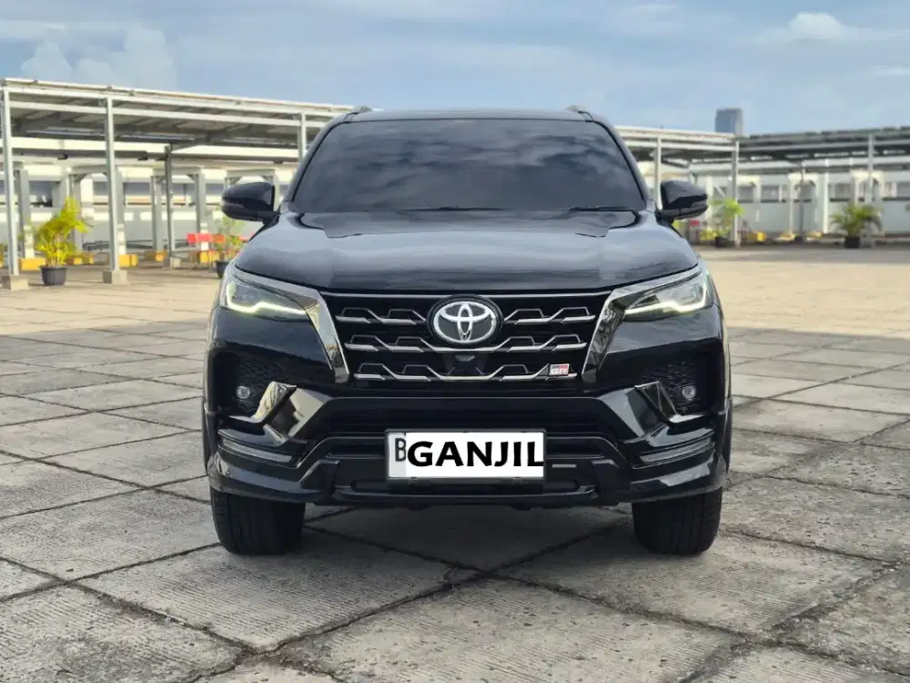 (Km 21rb) Grezz Fortuner GR 2.8 Sport AT 2024 Tgn1 joss Bisa DP Minim