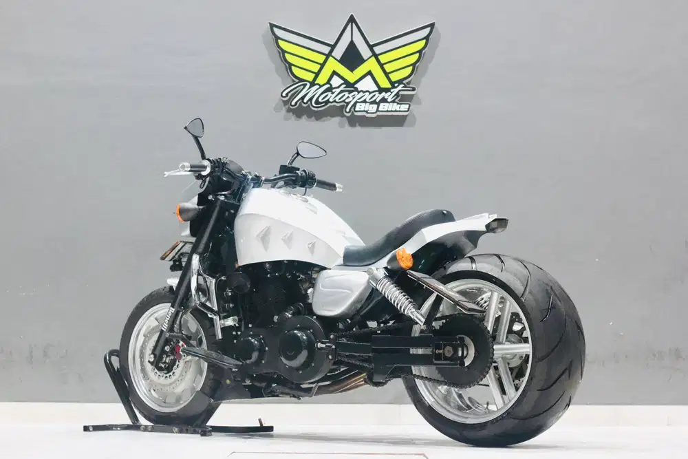 Benelli motobi 200 evo Custom like new mesin sehat unit cakep bro