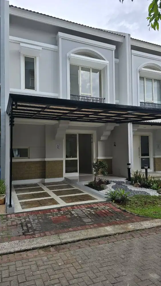 Dijual Rumah Posisi Badan di Sevilla Park Dapat Full Canopy Baru